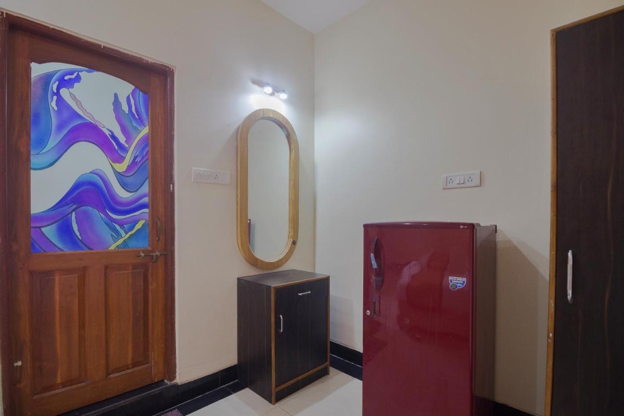 Baga Fantacia Beach Inn Калангуте Екстериор снимка