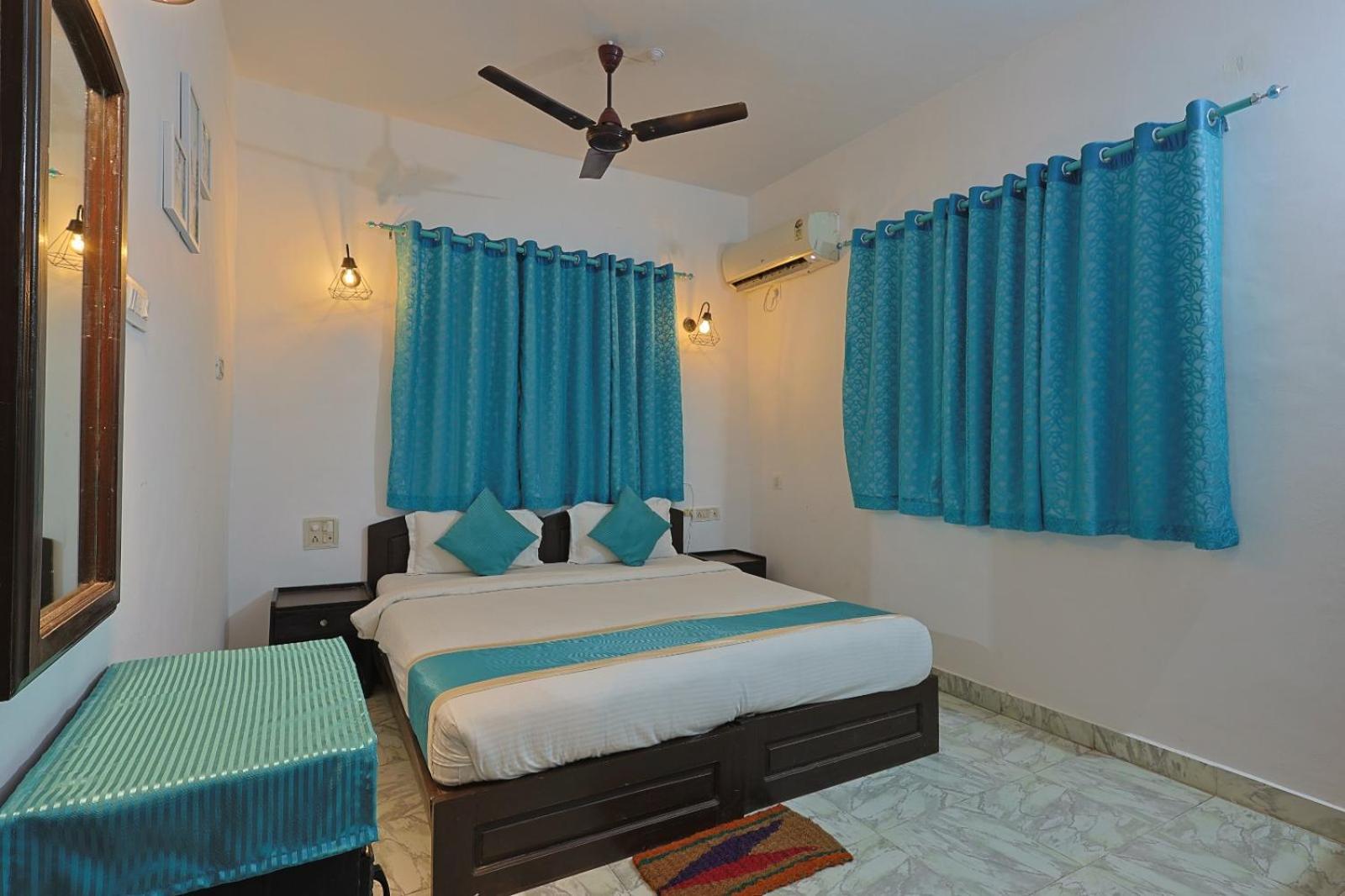 Baga Fantacia Beach Inn Калангуте Стая снимка